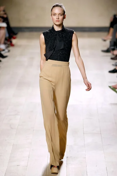 Look 36